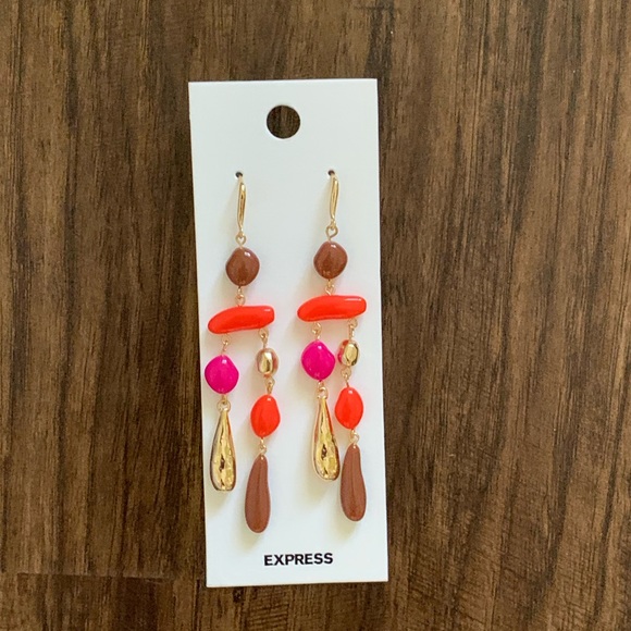 Express multi shape layered chandelier drop earring - Picture 2 of 9